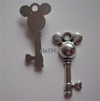 bedeltje/charm sleutel:sleutel 22 - mickey mouse - 27x13 mm - 1