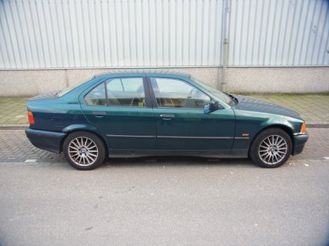 BMW 3-Serie E 36 Plaatwerk en diverse Onderdelen - 2