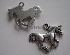 bedeltje/charm dieren: paard - 20x16 mm