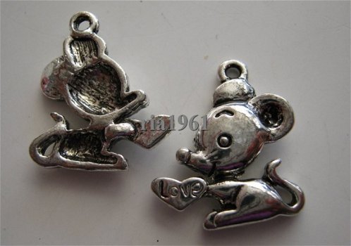 bedeltje/charm dieren:babymuis - 20x17 mm - 1