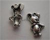 bedeltje/charm dieren:jerry mouse - 21x12 mm - 1 - Thumbnail