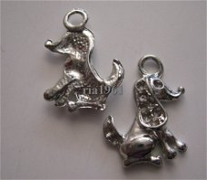 bedeltje/charm dieren:hondje 2 - 23x18 mm