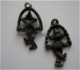 bedeltje/charm sprookjes : clown brons - 23x13 mm - 1 - Thumbnail