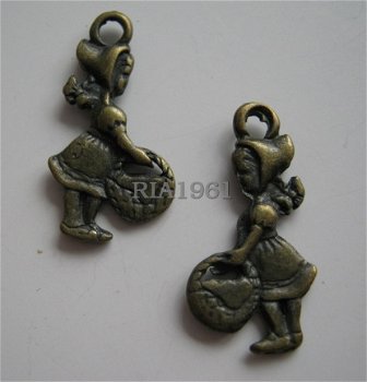 bedeltje/charm sprookjes:roodkapje brons - 21x11 mm - 1