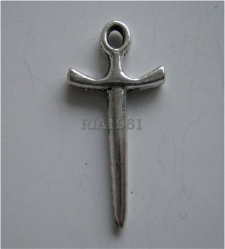 bedeltje/charm sprookjes:zwaardje - 20x10 mm - 1