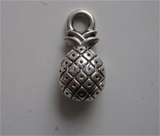 bedeltje/charm fruit: ananas mini - 14x7 mm