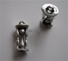 bedeltje/charm keuken:zandloper - 13x5x6 mm