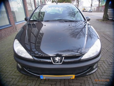 Peugeot 206 1.6 Plaatwerk en diverse Onderdelen op voorraad - 3