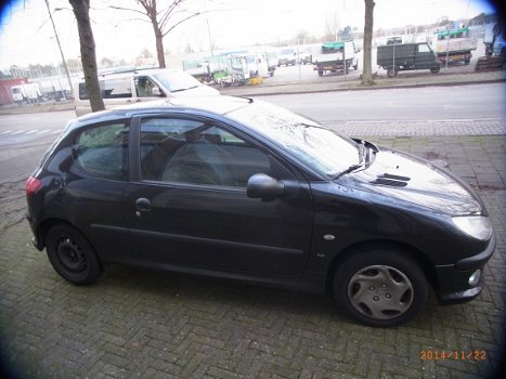 Peugeot 206 1.6 Plaatwerk en diverse Onderdelen op voorraad - 4