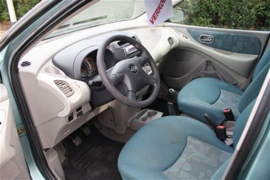 Nissan Almera - 2.2DI ambience - 1