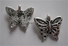 bedeltje/charm vlinders:vlinder 11 - 17x15 mm