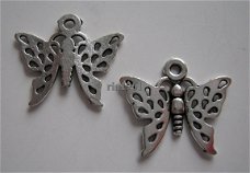 bedeltje/charm vlinders : vlinder 17 - 20x17 mm