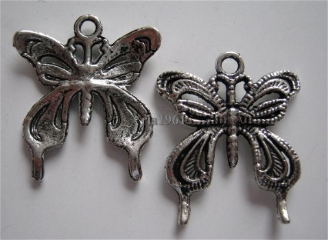 bedeltje/charm vlinders:vlinder groot - 27x24 mm - 1