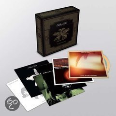 Kings Of Leon - The Collection Box ( 6 Discs ,5 CD & 1 DVD) (Nieuw/Gesealed) - 1