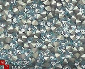 Swarovski 1028 Light Azore 2mm pp14 10 Stuk - 1