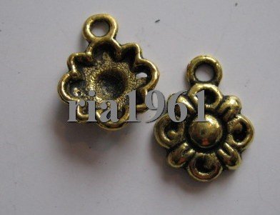 bedeltje/charm bloemen :bloemetje 02 goud -11 mm: 10 voor 0,75 - 1