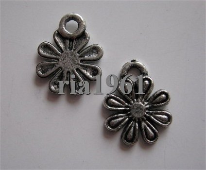 bedeltje/charm bloemen:bloemetje 10a - 14x11 mm - 1