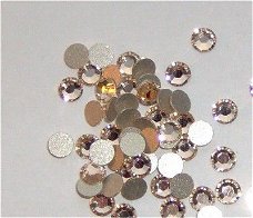 Swarovski 2028 Silk 4mm ss16 48 Stuk.