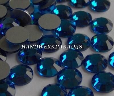 Swarovski 2028 Capri Blue 4mm ss16 10 Stuk - 1