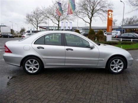 Mercedes-Benz C-klasse - 200CDi 110.367km - 1