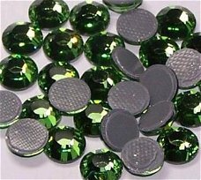 Swarovski 2028 Peridot Hotfix 4mm ss16 10 Stuk.