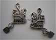 bedeltje/charm kerst:kerstman in slee 2 - 14x12x2 mm - 1 - Thumbnail