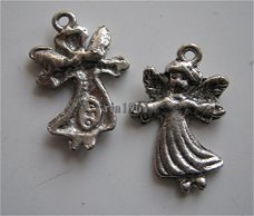 bedeltje/charm kerst:engeltje 01 - 21x15 mm