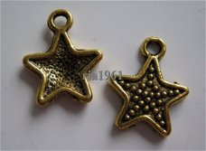 bedeltje/charm kerst:ster 3 stippel goud - 16x12 mm