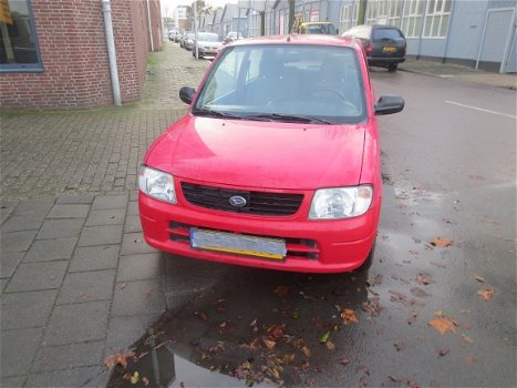 Daihatsu Cuore Bouwjaar 2002 Plaatwerk en Onderdelen - 3