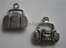 bedeltje/charm  inboedel : stereo - 15x15 mm