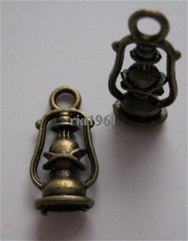 bedeltje/charm inboedel : olielamp brons - 20x10x6 mm - 1