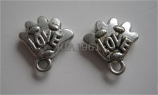 bedeltje/charm overig:handje love - 13x13 mm