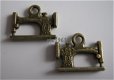 bedeltje/charm handwerken:naaimachine 1 brons -19x15 mm - 1 - Thumbnail