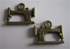 bedeltje/charm handwerken:naaimachine 1 brons -19x15 mm