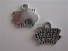 bedeltje/charm overig: world greatest mom - 14x12 mm