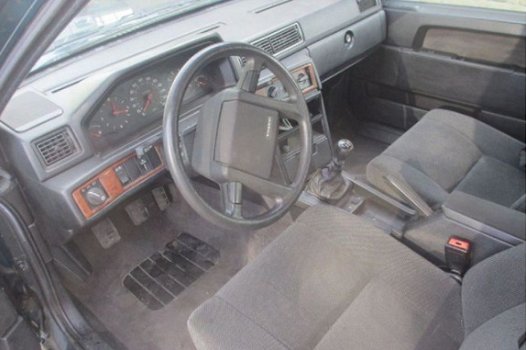 Volvo 940 - 2.3i GL - 1