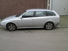 ALFA ROMEO 156 SPORTWAGON Bouwjaar 2000 1.9 jtd Plaatwerk