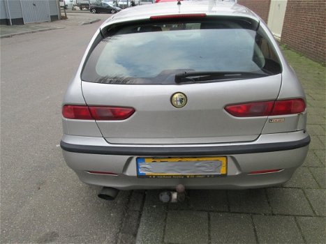 ALFA ROMEO 156 SPORTWAGON Bouwjaar 2000 1.9 jtd Plaatwerk - 4