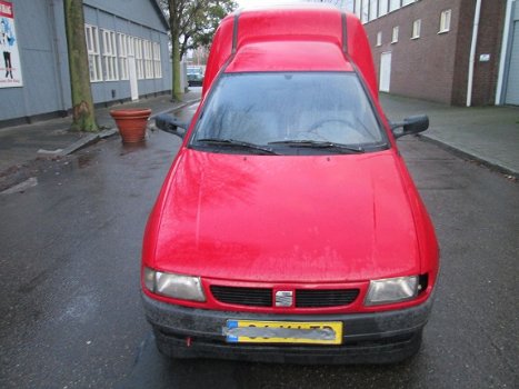 Seat Inca 1.9 D Rood Plaatwerk en Diverse Onderdelen - 2