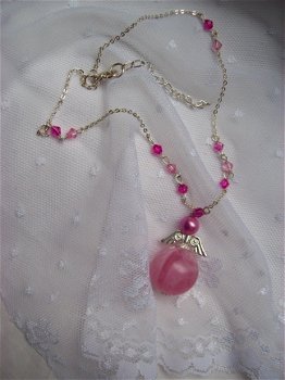 geluksengel beschermengel bewaarengel roze met ketting - 1