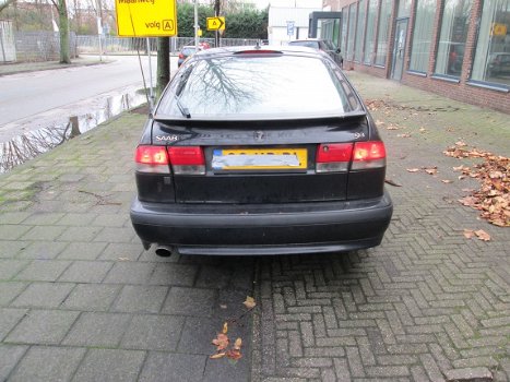 Saab 9-3 2001 Zwart Plaatwerk en Onderdelen Sloopauto inkoop Den haag - 5