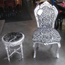 Barok stoelen zilver  verguld bekleed met zebra print collectie jungle look