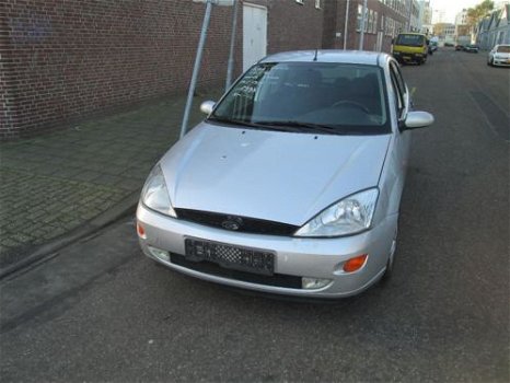 Ford Focus 1.6 16v 1998 Plaatwerk en Onderdelen - 4