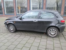 Alfa Romeo 147 2004 Plaatwerk en  Onderdelen