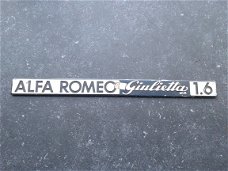 Alfa Romeo Giulietta 1.6 typeplaat logo embleem