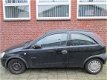 Opel Corsa C 1.7 DTI Zwart Plaatwerk en Onderdelen - 1 - Thumbnail