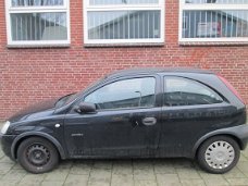 Opel Corsa C 1.7 DTI Zwart Plaatwerk en  Onderdelen