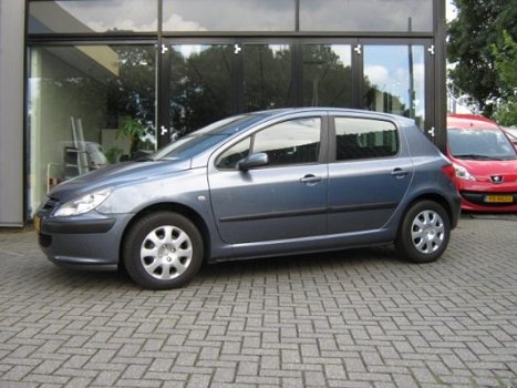 Peugeot 307 - 1.6-16V Navtech NW APK Staat in de Krim - 1