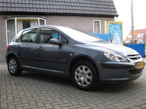 Peugeot 307 - 1.6-16V Navtech NW APK Staat in de Krim - 1