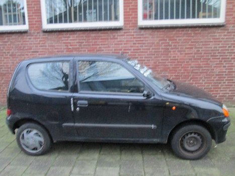 Fiat Seicento Bouwjaar 2000 Zwart Plaatwerk en Onderdelen - 5